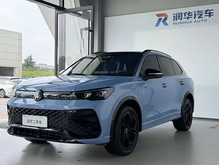 Volkswagen Tiguan L Pro