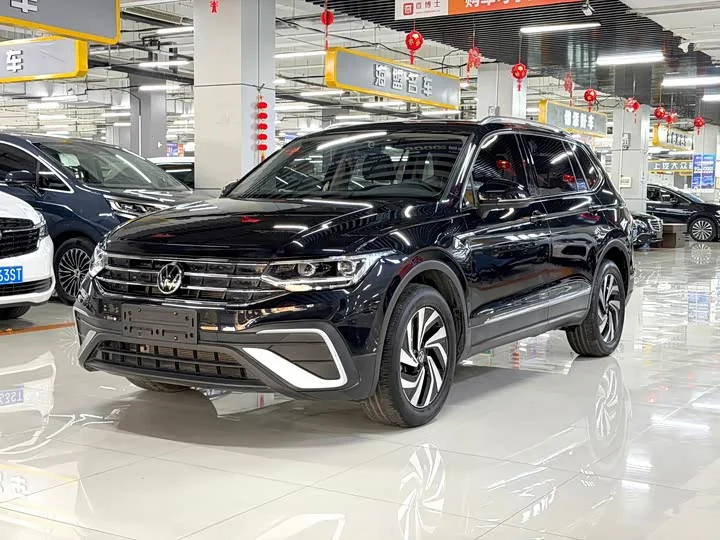 Volkswagen Tiguan L